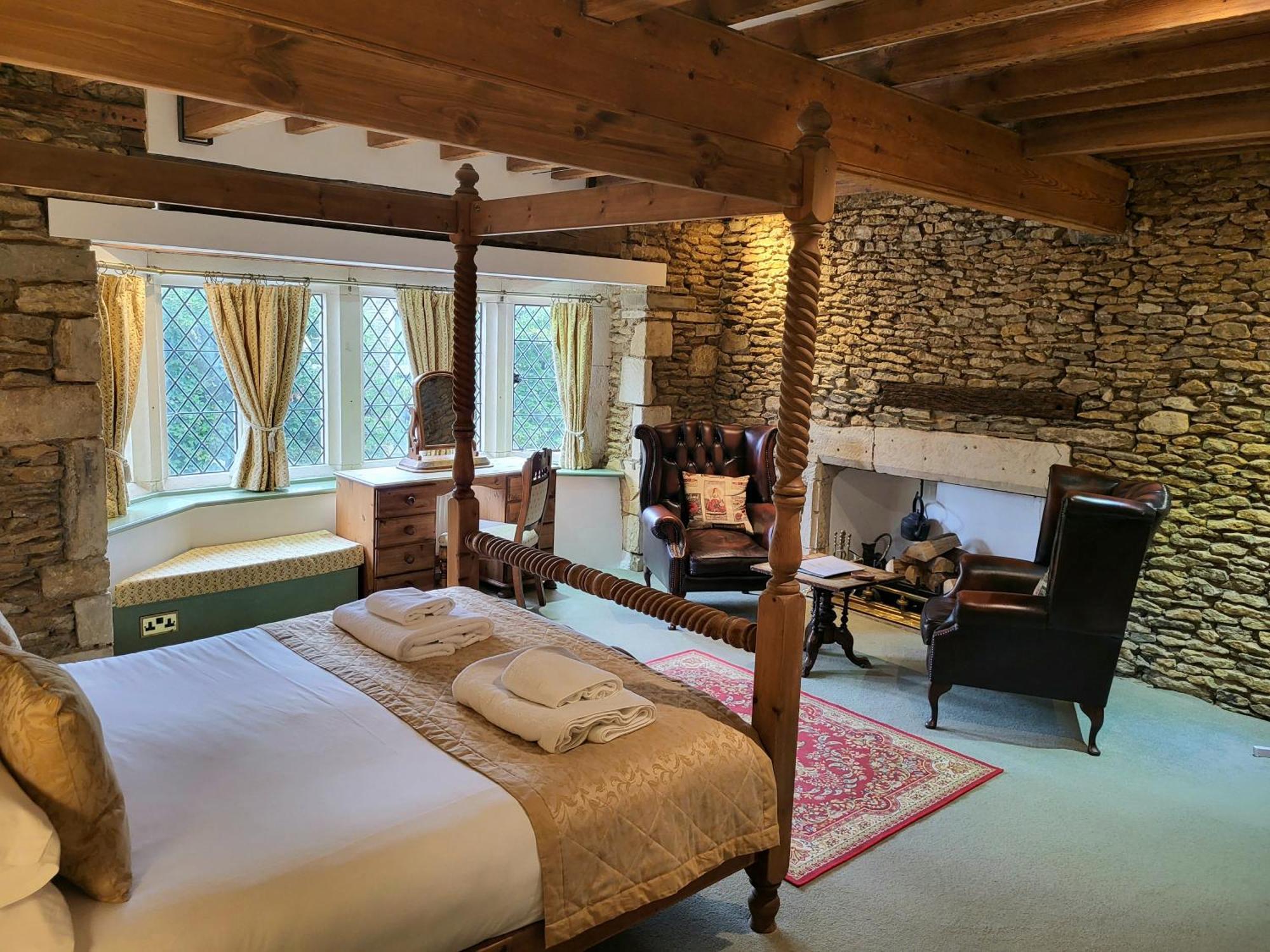 Swan Inn Lechlade Exteriér fotografie